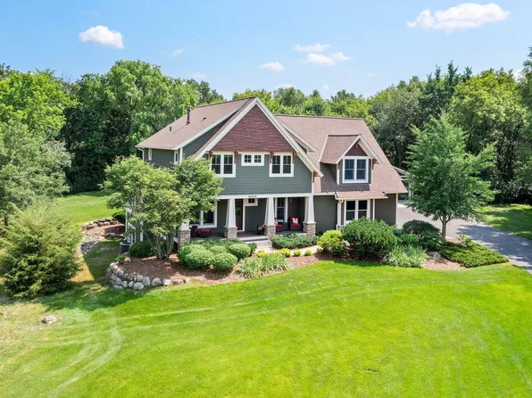 10405 Andrea Trl, Inver Grove Heights, MN 55077