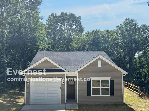 225 Howard St, Mount Holly, NC 28120