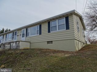 703 Maple St, Waynesboro, PA 17268