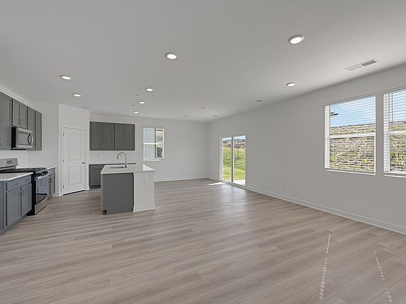 5th image of 5068 Lawler Lane Old