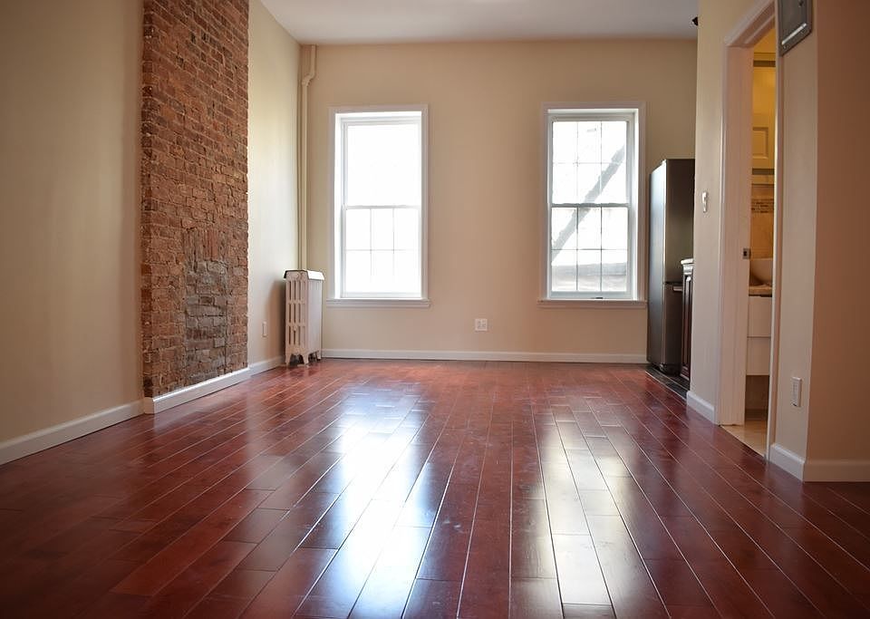 1st image of 593 Willoughby Ave APT 2