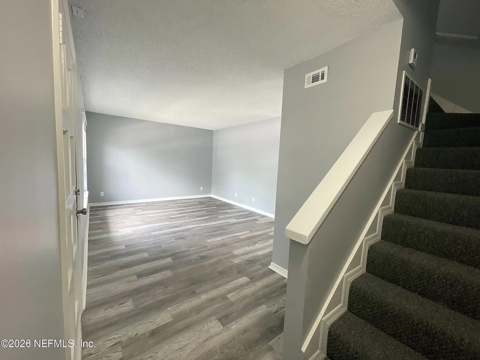 3 bed, 2.5 bath, 1265 sqft, $1,350 — Photo 2