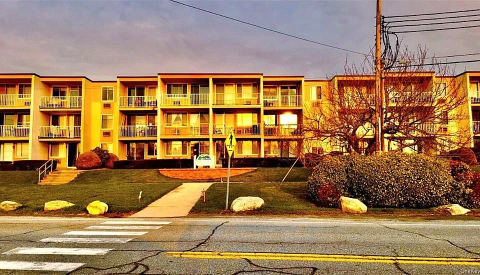 141 E Lake Blvd Mahopac, NY, 10541 Apartments for Rent Zillow