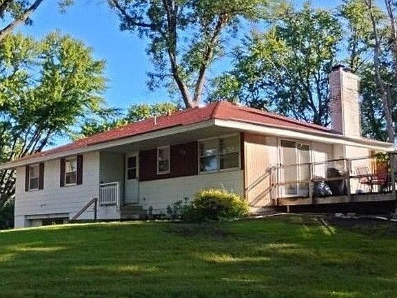 2nd image of 5611 Holiday Rd