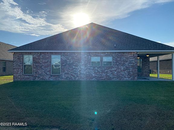 5th image of 203 Preston Rose Ln