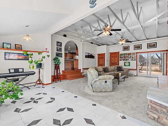 3rd image of 4091 Longhorn Dr