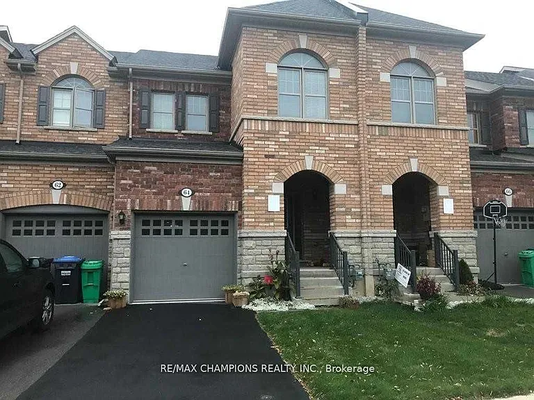 64 Pennycross Cres — Photo 1