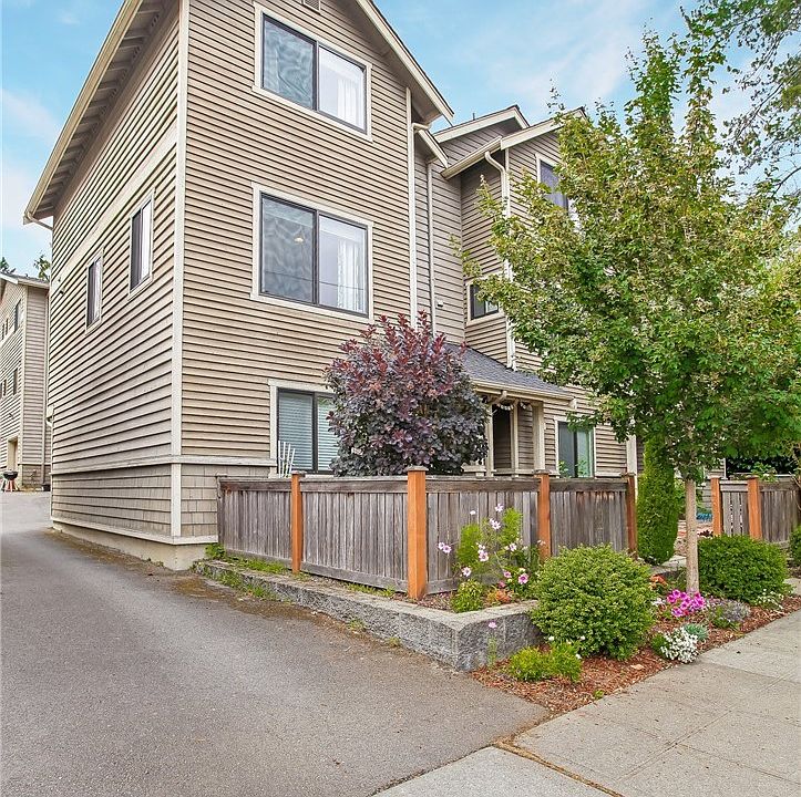 1st image of 11507 26th Ave NE APT A