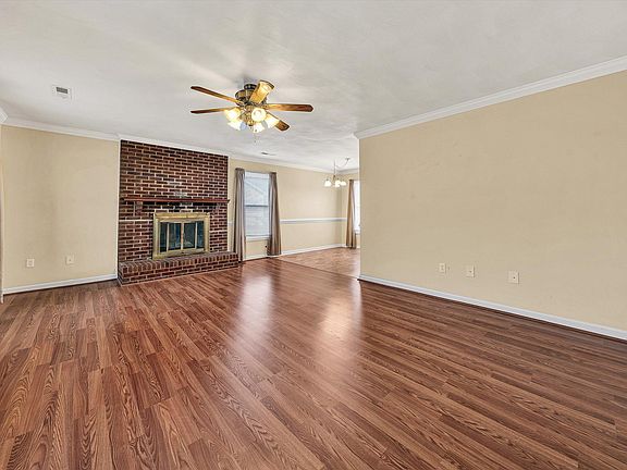 3rd image of 1060 Kesler Mill Rd