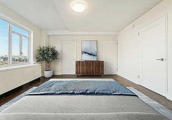 4th image of 240 Central Park S #19KL
