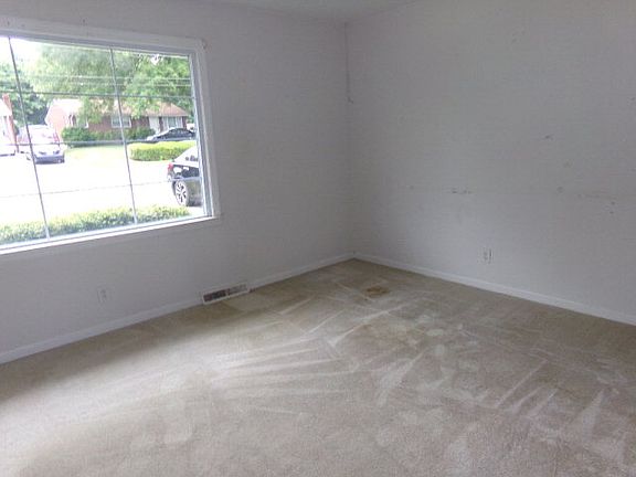 2nd image of 339 Cedarbrook Dr