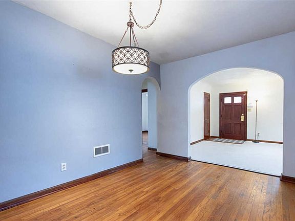 5th image of 7230 Emilie St