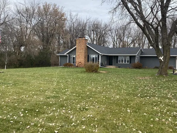 30284 200th St, Worthington, MN 56187