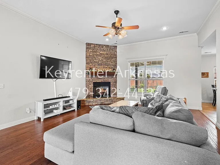 1048 Tarah Knolls Cir — Photo 8