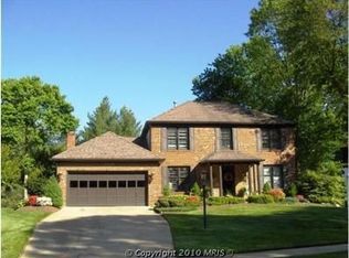 6811 Mallow Ct, Springfield, VA 22152