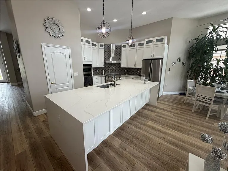 1115 Landale Ct — Photo 10