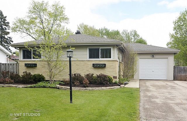 1st image of 1427 N Burning Bush Ln