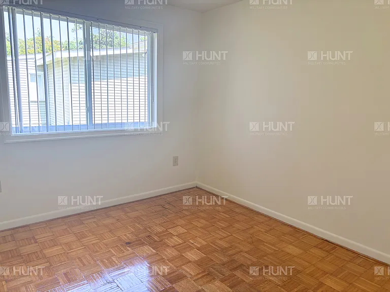 4 Washington Dr — Photo 8