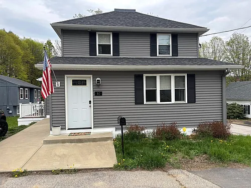 61 Sheridan St Photo 1