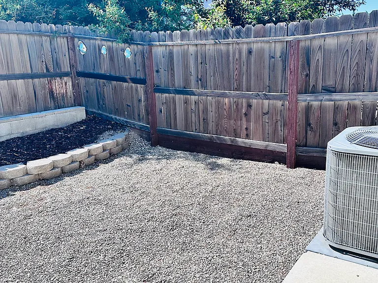 1241 Taburno Ave — Photo 21