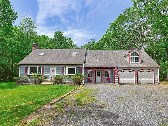 2nd image of 170 Rocky Hill Rd
