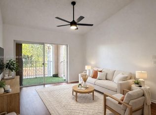 St Andrews Condo, Hollywood, FL 33025