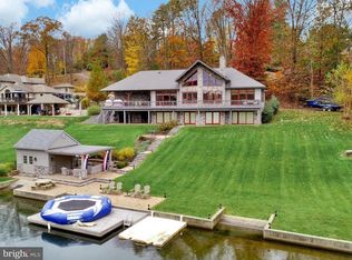 949 Lone Star Dr, Auburn, PA 17922