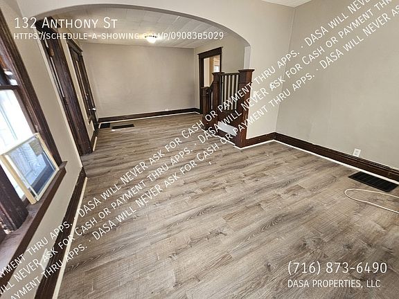 4th image of 132 Anthony St