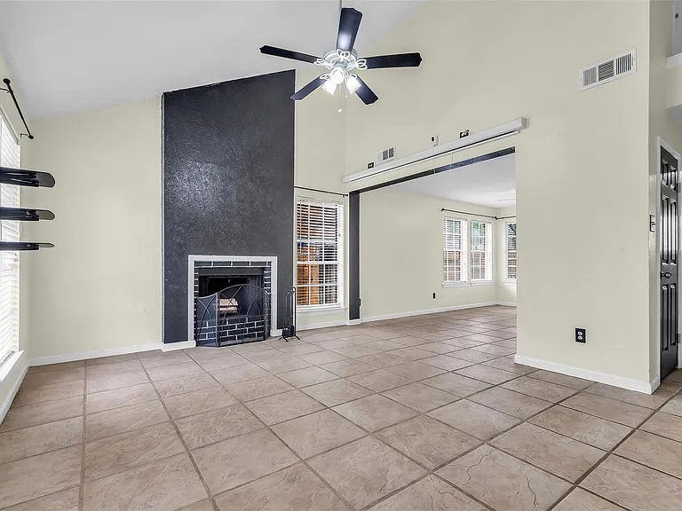 15830 Pipers View Dr — Photo 4