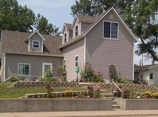 212 6th St N, New Salem, ND 58563