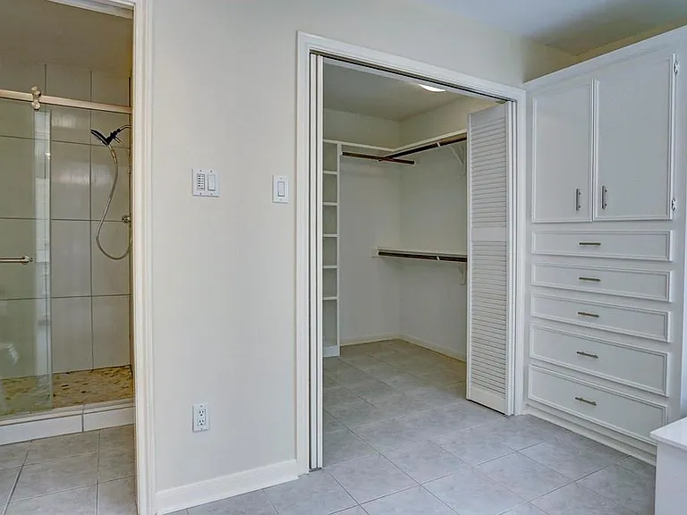 13819 Starhill Ct — Photo 17