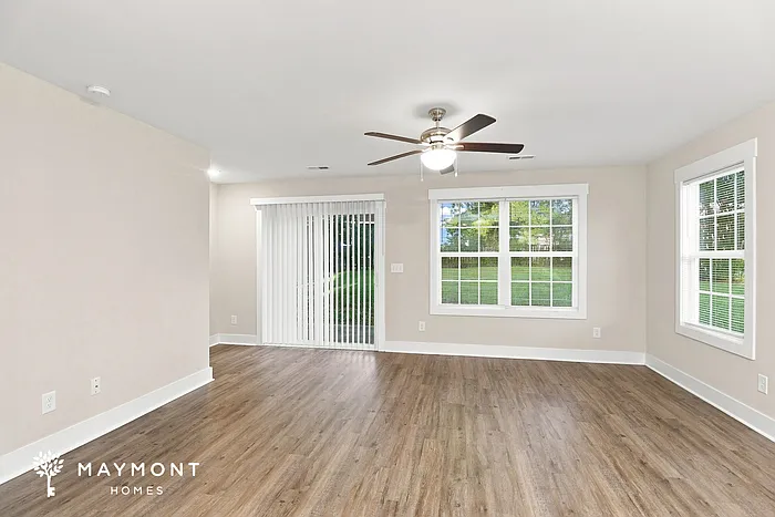 3 bed, 2.5 bath, 1200 sqft, $1,695 — Photo 4