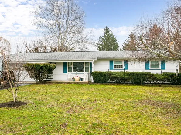 4 Elmwood Cir, Scottsville, NY 14546