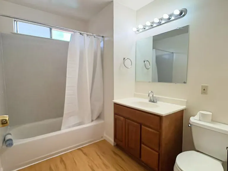 3160 Birmingham Dr — Photo 13