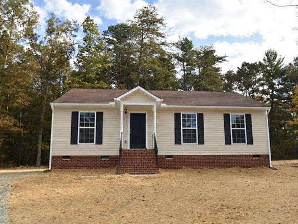 1st image of 8 Summers Landing Ln
