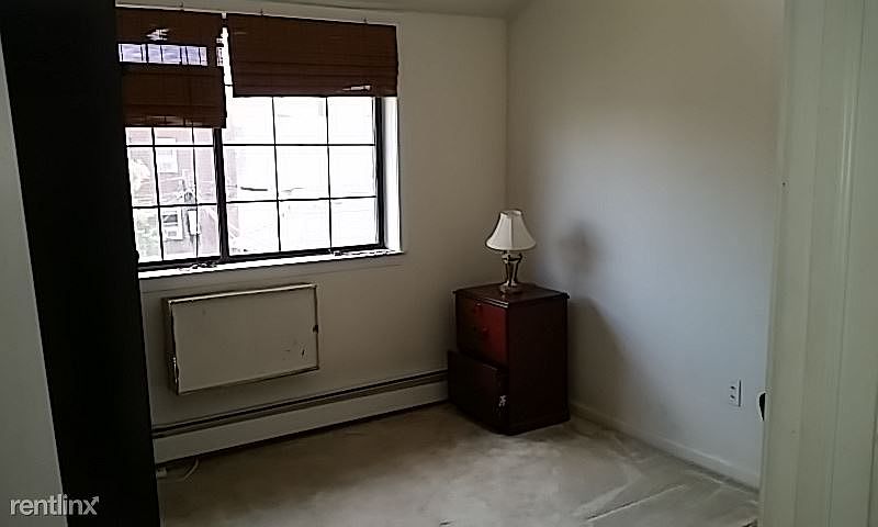 1st image of 1528 E 98th St APT 204