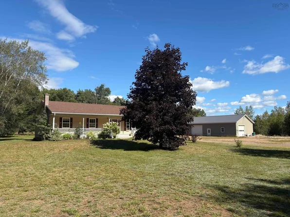 14536 Highway 1, Wilmot, NS B0P 1W0