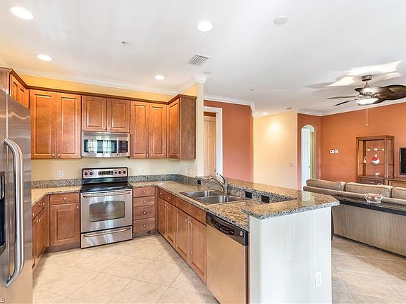 4th image of 9102 Capistrano St S Unit 7204