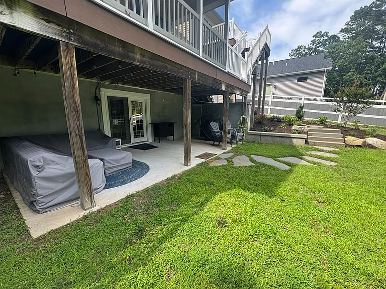 2094 Fieldcrest Dr #2 — Photo 2