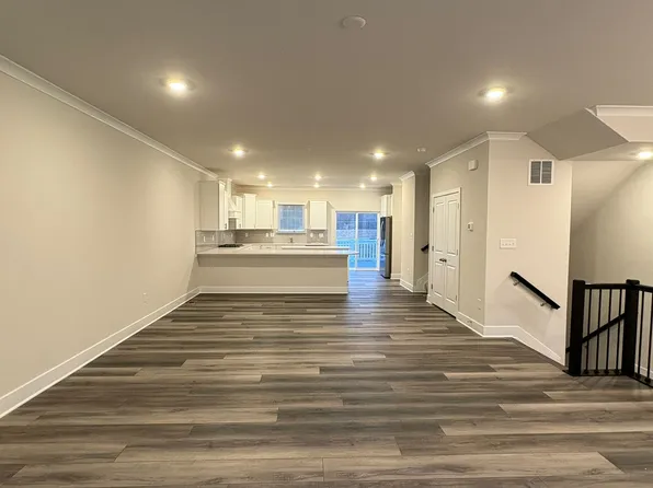 334 Birdie Ct, Pikesville, MD 21208