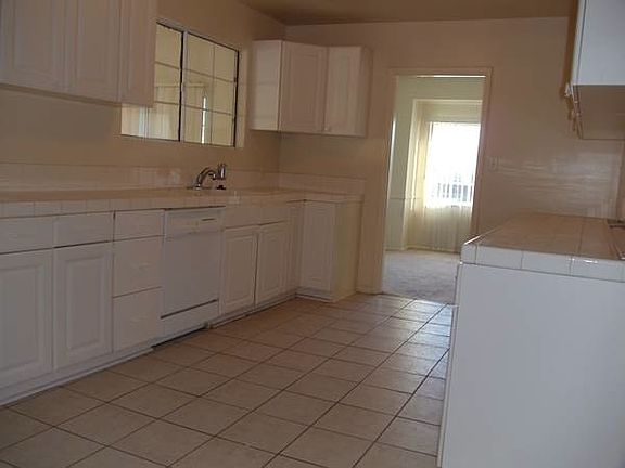 4th image of 2023 Cullivan St