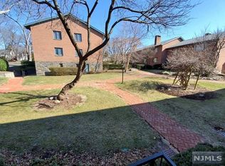 25 Heights Rd APT A7, Ridgewood, NJ 07450