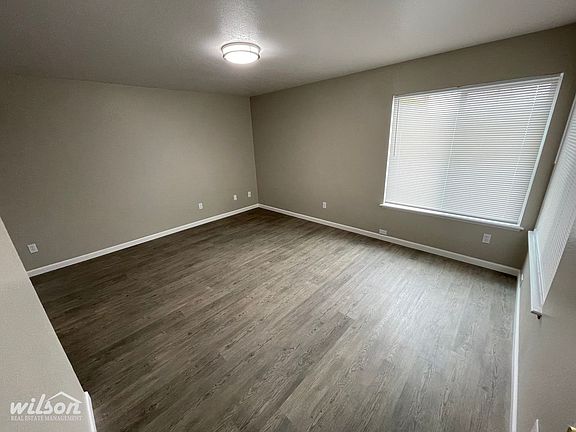 4th image of 2000 W Lincoln Ave Unit 3