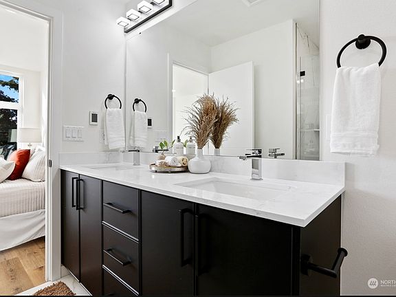 5th image of 8048 16th Ave NW #B
