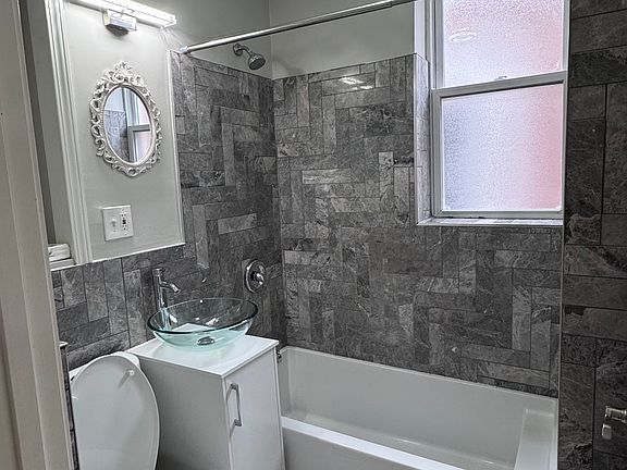 3rd image of 1176 Hodiamont Ave #2F