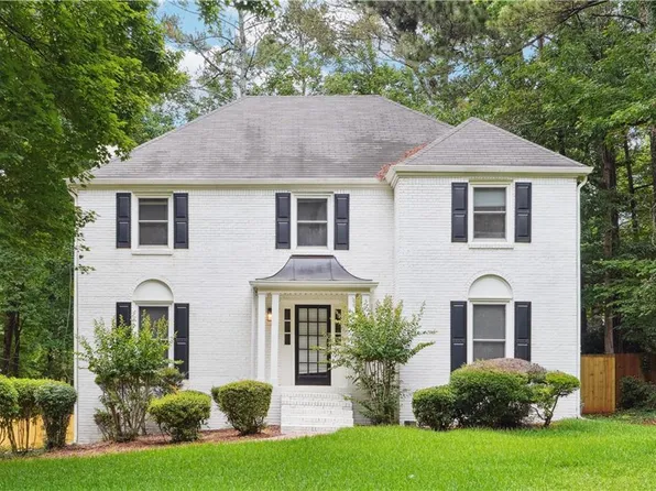 2745 Saxon Dr, Duluth, GA 30096