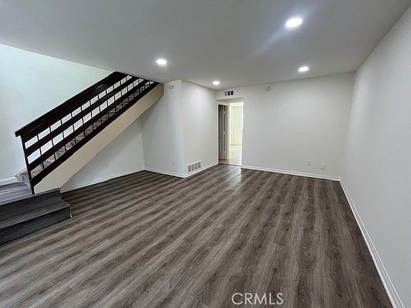 4th image of 45 Golden Glen St #75