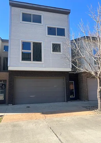 212 Highland Oaks Ln Photo 1