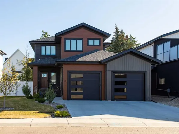 18 N Cameron Ct, Lacombe, AB T4L 0K3