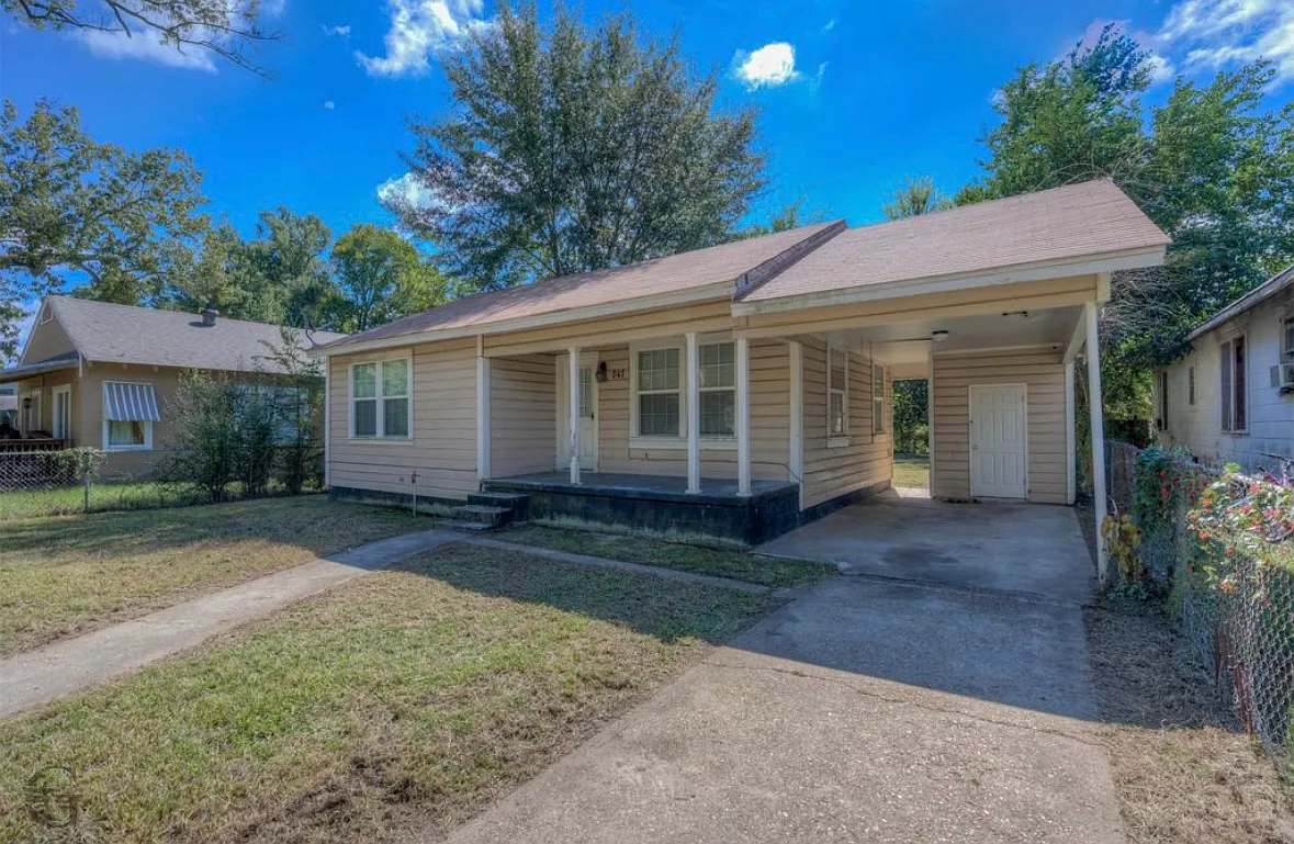2 bed, 761 sqft, $850 — Photo 1